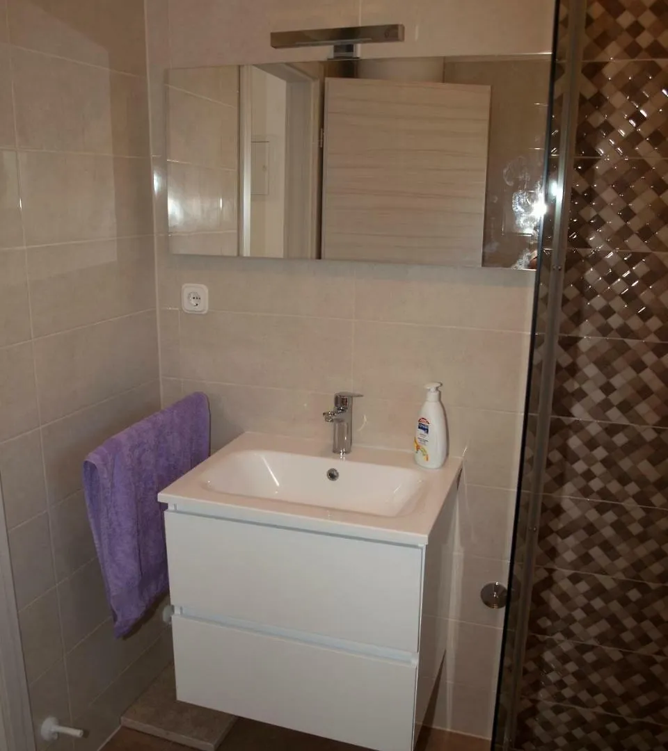 New Apartment Ema II Vrh  0*, Vrh (Krk)