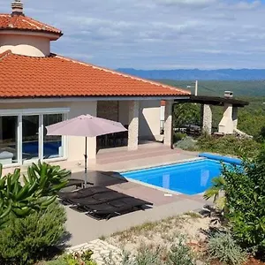 Villa Veglia, Vrh (Krk)