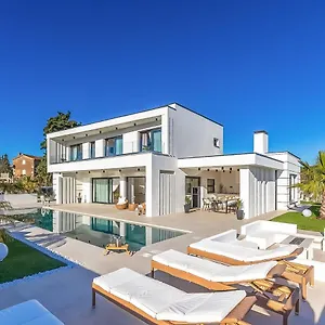 Villa Milly, Vrh (Krk)